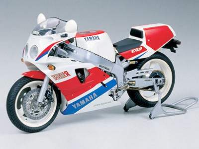 Motocykl Yamaha FZR 750R - zdjęcie 1