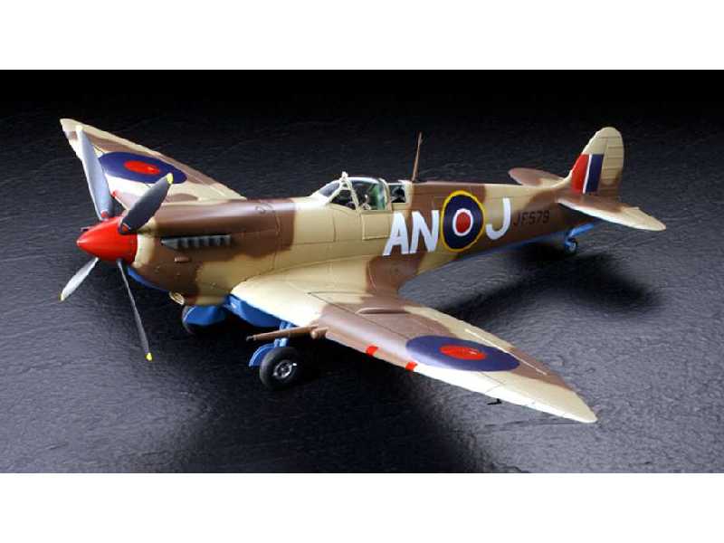 Supermarine Spitfire Mk.VIII - zdjęcie 1 Supermarine Spitfire Mk.VIII - zdjęcie 1