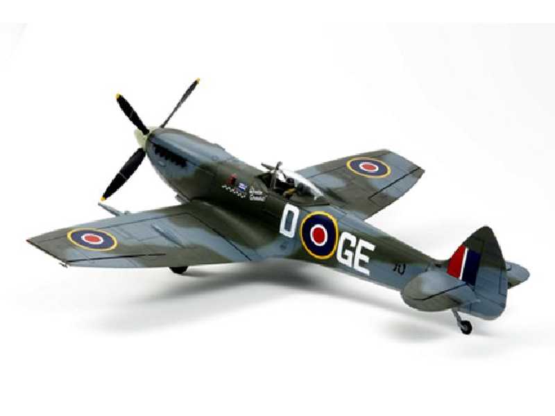 Supermarine Spitfire Mk.XVIe - zdjęcie 1
