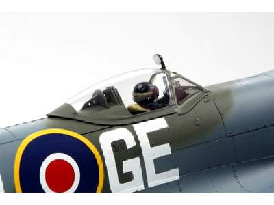 Supermarine Spitfire Mk.XVIe - zdjęcie 4