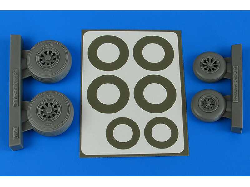 A-26B/C (B-26B/C) Invader wheels & paint masks lat - zdjęcie 1 A-26B/C (B-26B/C) Invader wheels & paint masks lat - zdjęcie 1
