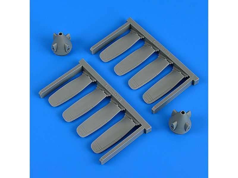 C-2 Greyhound propellers - zdjęcie 1 C-2 Greyhound propellers - zdjęcie 1