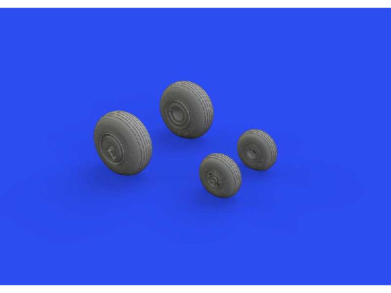 Mi-24D wheels 1/48 - Eduard - zdjęcie 1 Mi-24D wheels 1/48 - Eduard - zdjęcie 1