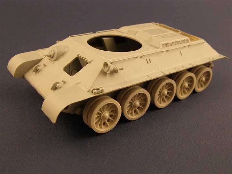 Late Spider Wheels For T-34/54 Tanks - zdjęcie 1 Late Spider Wheels For T-34/54 Tanks - zdjęcie 1