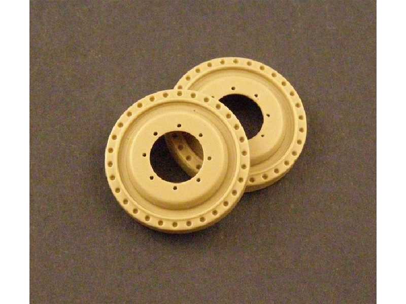 Spare Wheels For Cromwell Cruiser Tank - zdjęcie 1 Spare Wheels For Cromwell Cruiser Tank - zdjęcie 1
