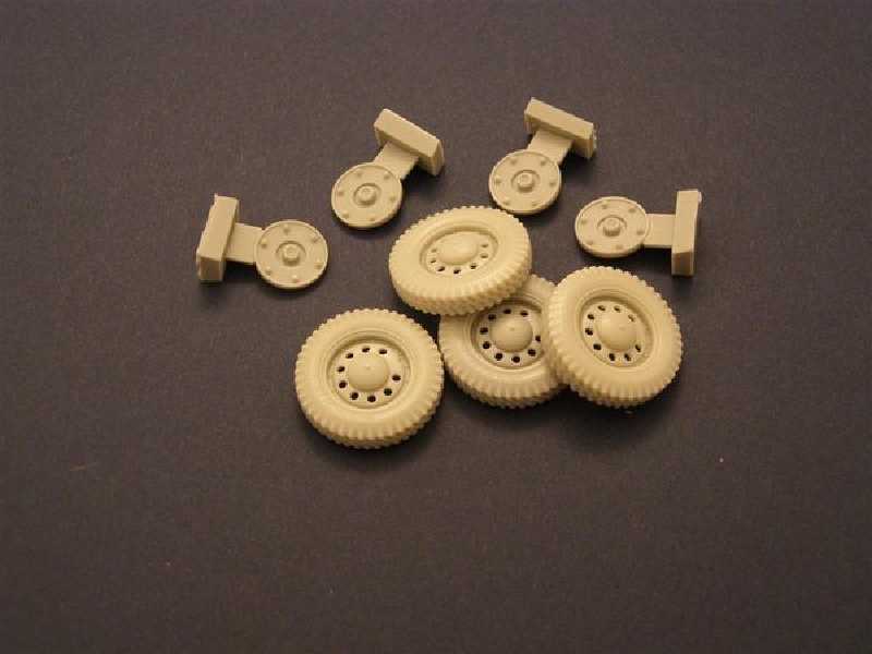 Road Wheels For Scout Car Dingo - zdjęcie 1