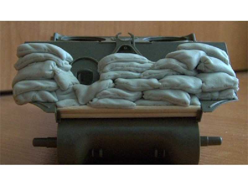 Sand Armor For M4a3 Sherman Tank (47 Late Hull) - zdjęcie 1 Sand Armor For M4a3 Sherman Tank (47 Late Hull) - zdjęcie 1