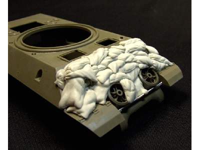 Sand Armor For M10 Wolverine Tank Destroyer - zdjęcie 4