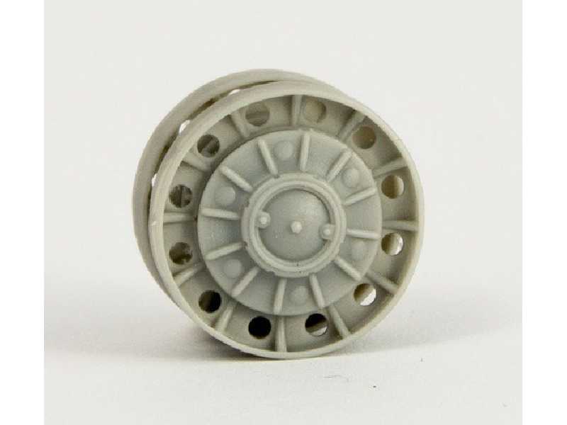Road Wheels Kv-i/Ii (Early Pattern) - zdjęcie 1 Road Wheels Kv-i/Ii (Early Pattern) - zdjęcie 1