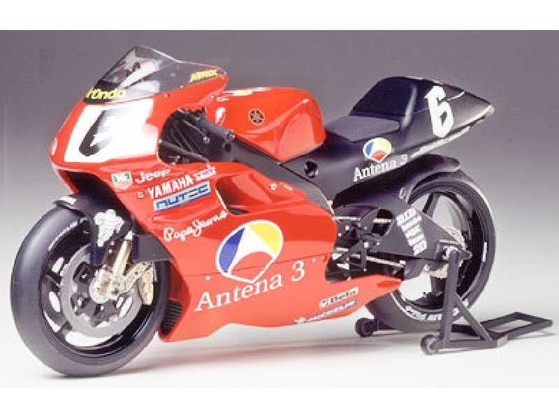 Antena 3 Yamaha D'Antin YZR500 - zdjęcie 1 Antena 3 Yamaha D'Antin YZR500 - zdjęcie 1