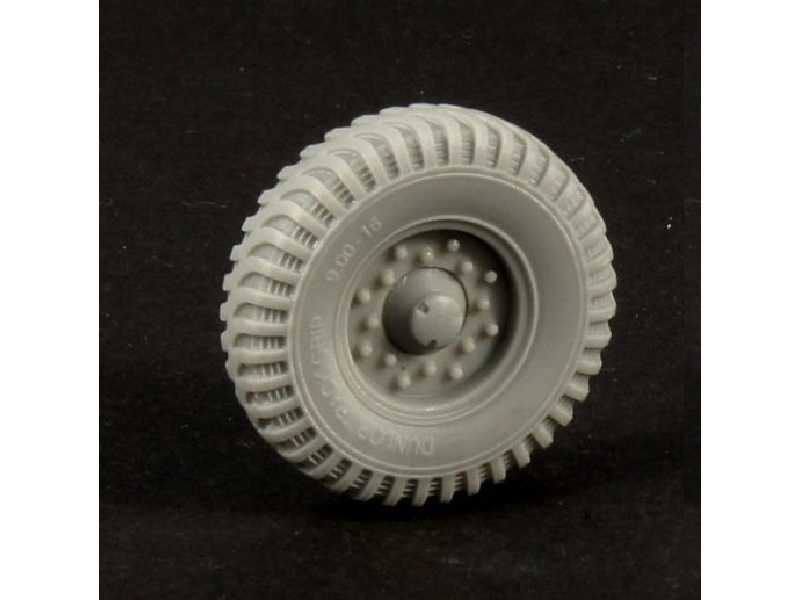Road Wheels For Ac Otter (Dunlop) - zdjęcie 1 Road Wheels For Ac Otter (Dunlop) - zdjęcie 1