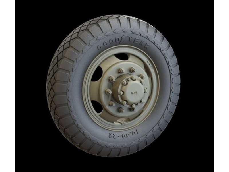 White 666 Road Wheels (Goodyear - zdjęcie 1 White 666 Road Wheels (Goodyear - zdjęcie 1