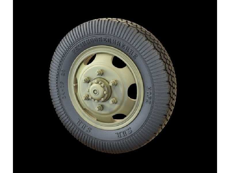 Zis-151 Road Wheels (Jaroslavskij Zavod) - zdjęcie 1 Zis-151 Road Wheels (Jaroslavskij Zavod) - zdjęcie 1