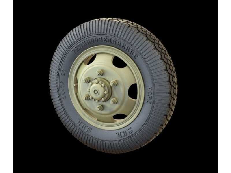 Zis-151 Road Wheels (Jaroslavskij Zavod) - zdjęcie 1