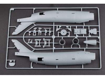 Myśliwiec McDonnell F3H-2M Demon - zdjęcie 10