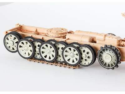 Sd.Kfz. 8 - Trumpeter - zdjęcie 3