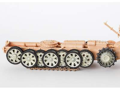 Sd.Kfz. 8 - Trumpeter - zdjęcie 5