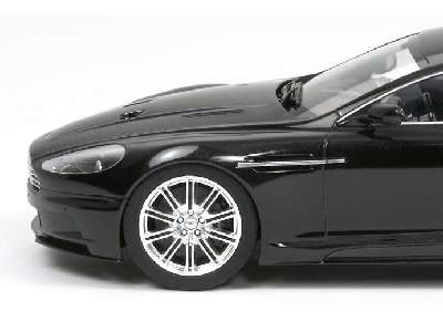 Aston Martin DBS - zdjęcie 8