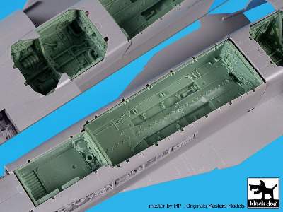 F-111 Bomb + Wheel Bays For Hobby Boss - zdjęcie 2