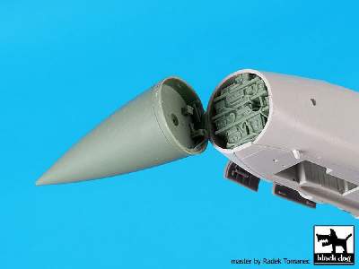 Panavia Tornado Spine + Radar For Revell - zdjęcie 8