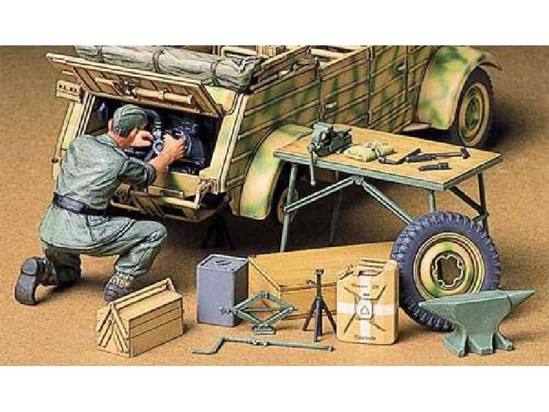 Kubelwagen Engine Maintenance Set - zdjęcie 1 Kubelwagen Engine Maintenance Set - zdjęcie 1