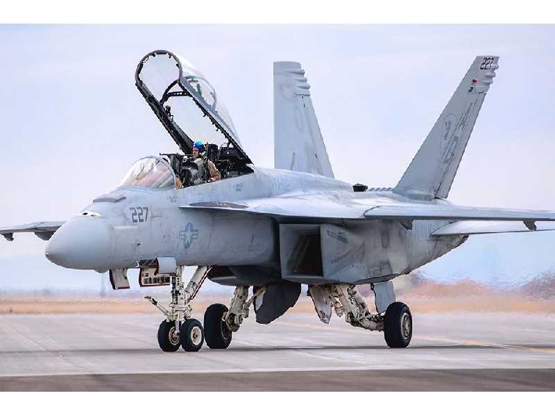 F/a-18f Super Hornet - zdjęcie 1 F/a-18f Super Hornet - zdjęcie 1