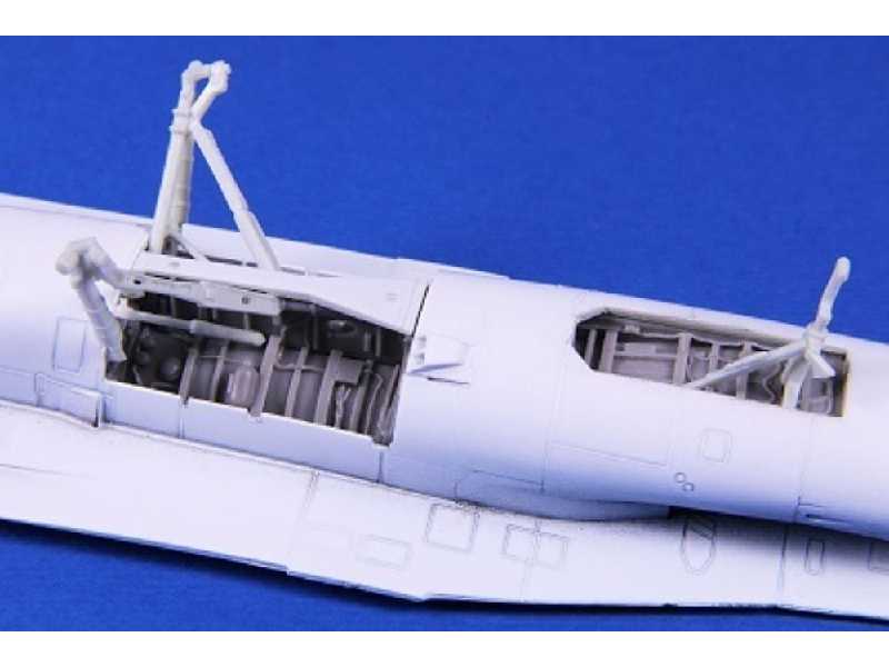 F-16mlu Wheel Bays (For Revell Kit) - zdjęcie 1 F-16mlu Wheel Bays (For Revell Kit) - zdjęcie 1