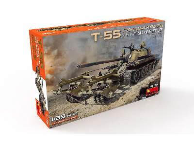 T-55 z trałem przeciwminowym Kmt-5m - produkcja czechosłowacka - zdjęcie 2