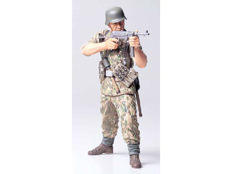 WWII German Elite Infantryman - zdjęcie 1 WWII German Elite Infantryman - zdjęcie 1