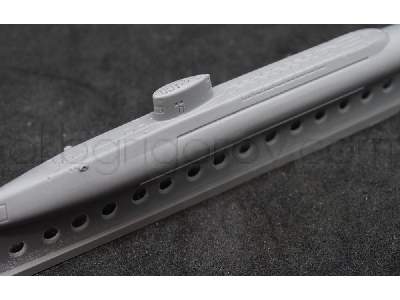 Royal Navy Resolution Class Submarine - zdjęcie 4