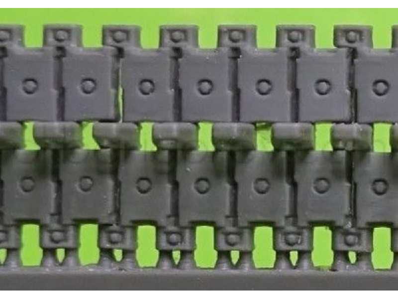 Tracks For Armata Universal Combat Platform, With Rubber Pads - zdjęcie 1 Tracks For Armata Universal Combat Platform, With Rubber Pads - zdjęcie 1