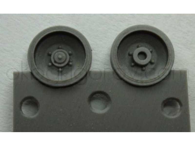 Wheels For Bmp-3, Type 1 - zdjęcie 1 Wheels For Bmp-3, Type 1 - zdjęcie 1