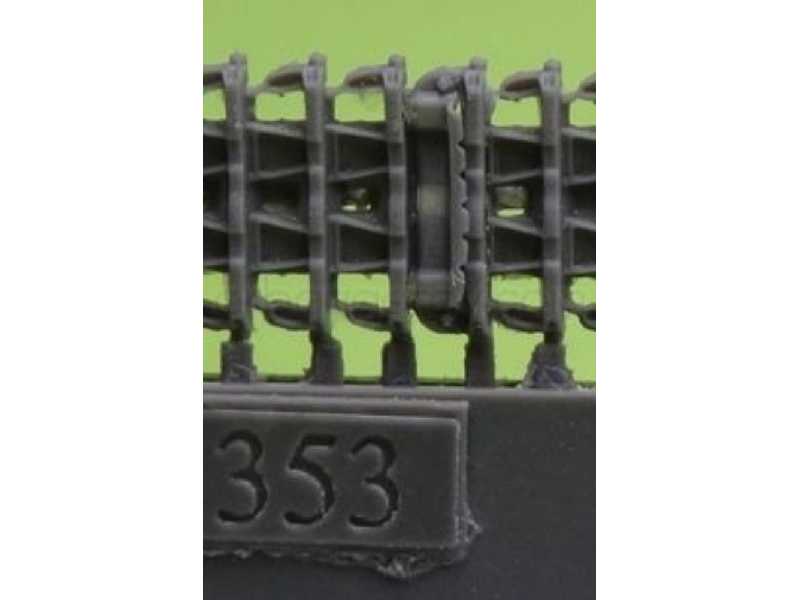 Tracks For Pz.Iii/Iv, Type 1 With Additional Grousers - zdjęcie 1 Tracks For Pz.Iii/Iv, Type 1 With Additional Grousers - zdjęcie 1