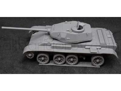 Soviet Medium Tank T-44 - zdjęcie 13