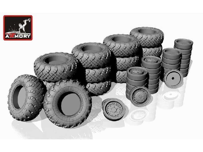 Ss-25 Topol (Sickle) Mobile Launcher Wheels W/ Vi-178au Tires & Early Hu - zdjęcie 1 Ss-25 Topol (Sickle) Mobile Launcher Wheels W/ Vi-178au Tires & Early Hu - zdjęcie 1
