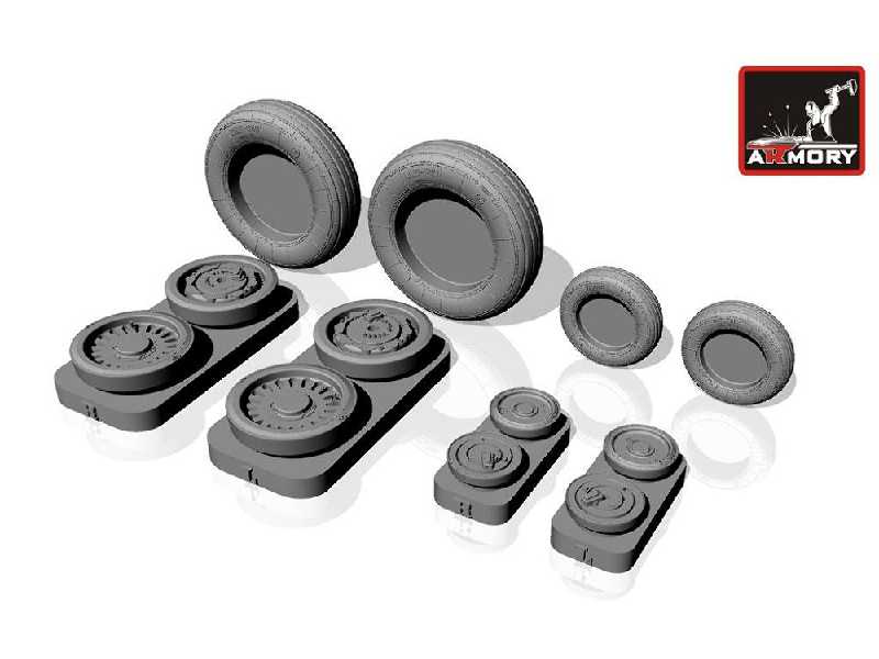 Mikoyan Mig-25 Foxbat Wheels - zdjęcie 1 Mikoyan Mig-25 Foxbat Wheels - zdjęcie 1
