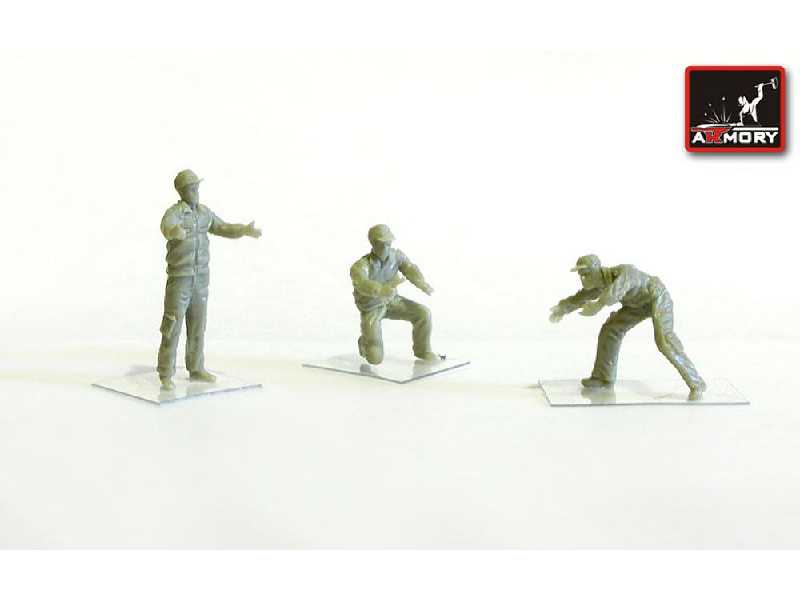 Soviet/Russian Modern Airfield Groung Personnel - 3 Figures - zdjęcie 1