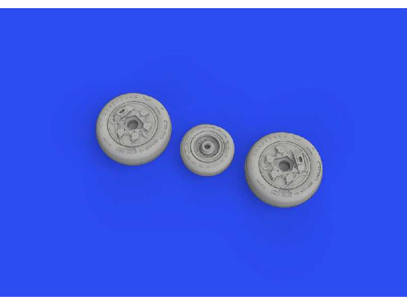 F-16 wheels early 1/48 - Tamiya - zdjęcie 1 F-16 wheels early 1/48 - Tamiya - zdjęcie 1