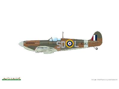 Spitfire Mk. Ia 1/48 - zdjęcie 6