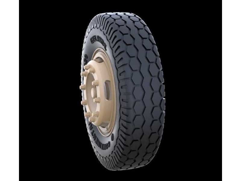 Road Wheels For Mercedes 4500 (Late Pattern) - zdjęcie 1 Road Wheels For Mercedes 4500 (Late Pattern) - zdjęcie 1