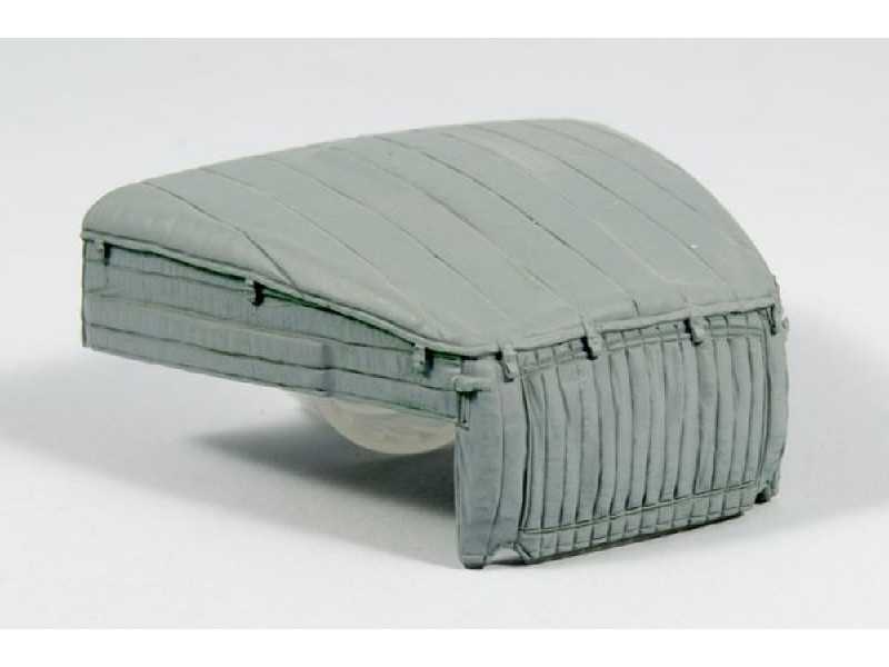 Ural 4320 Engine Deck With Canvas Cover - zdjęcie 1 Ural 4320 Engine Deck With Canvas Cover - zdjęcie 1