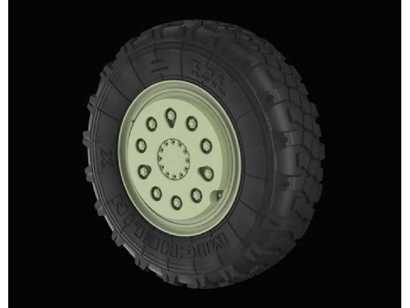 German Fennek Lgs Road Wheels - zdjęcie 1 German Fennek Lgs Road Wheels - zdjęcie 1