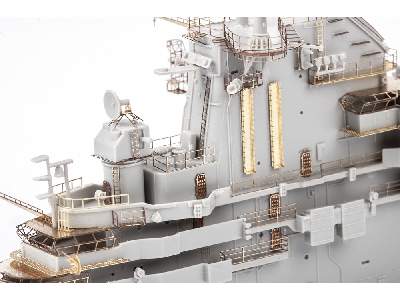 USS Intrepid CV-11 PART II 1/350 - Trumpeter - zdjęcie 3