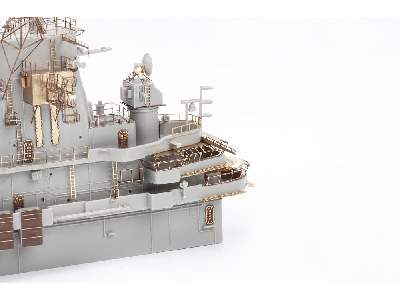 USS Intrepid CV-11 PART II 1/350 - Trumpeter - zdjęcie 13