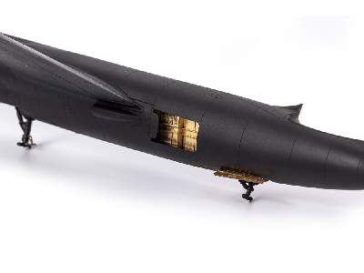 U-2A 1/72 - HOBBY BOSS - zdjęcie 6