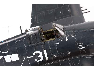 F6F-5 1/48 - zdjęcie 8