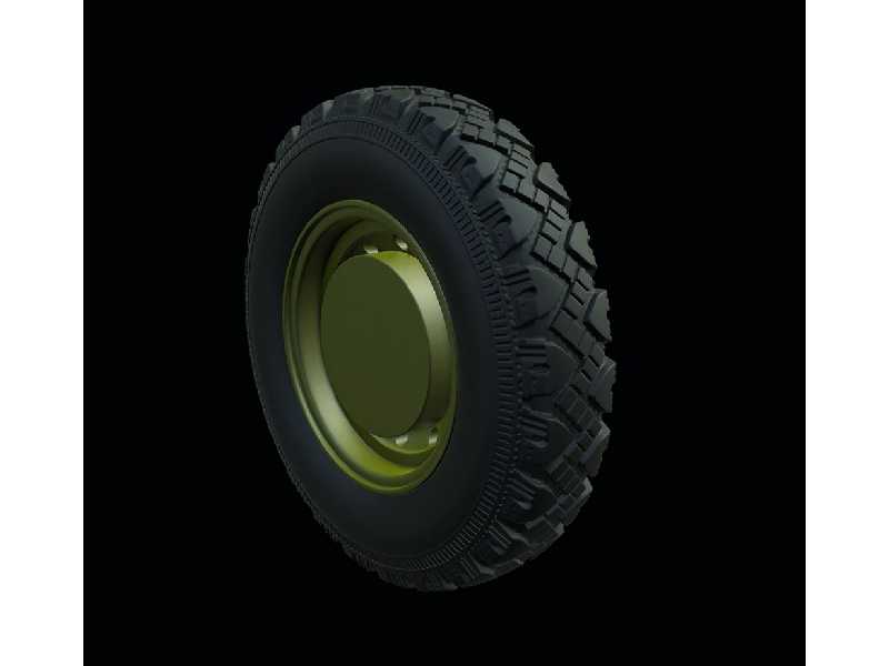 Land Rover Defender Road Wheels (Goodyear) - zdjęcie 1 Land Rover Defender Road Wheels (Goodyear) - zdjęcie 1