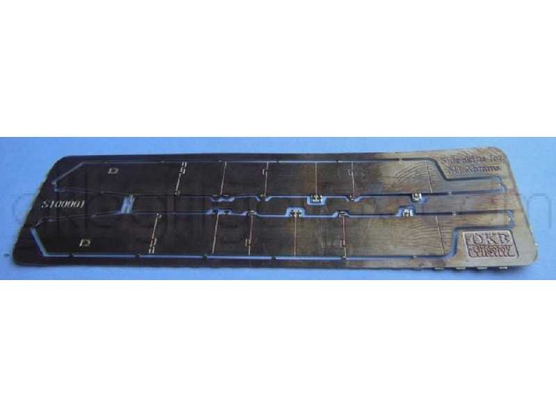 Side Skirts For M1 Abrams - zdjęcie 1 Side Skirts For M1 Abrams - zdjęcie 1