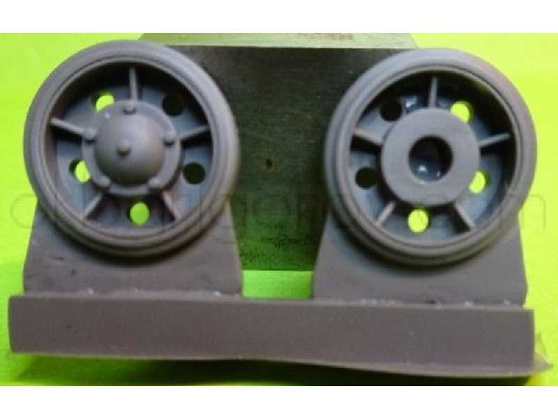 Idler Wheel For T-34 Mod.1940, With Rubber Bandage (6 Per Set) - zdjęcie 1 Idler Wheel For T-34 Mod.1940, With Rubber Bandage (6 Per Set) - zdjęcie 1