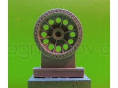 Wheels For T-34,cast, Early, Bandage With Pattern And 40 Apertures (Half Spider) - zdjęcie 1